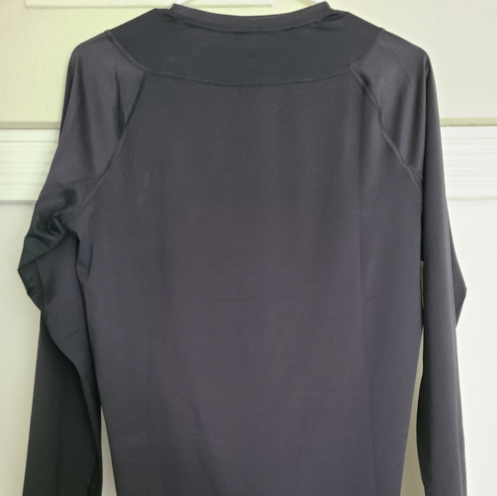 Gymshark Thin Long Sleeve Medium - image 3